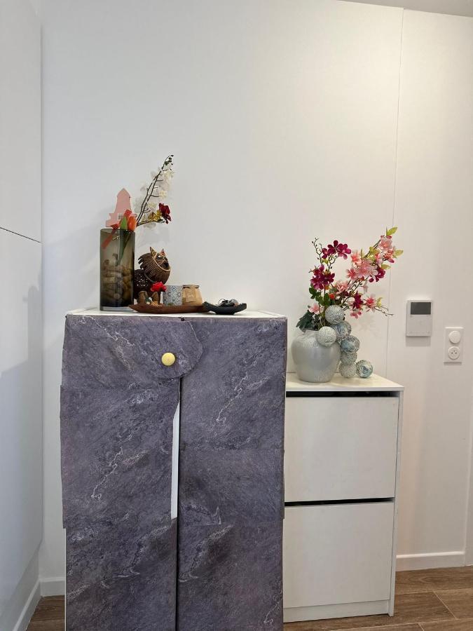 Private In Sharing Free Parking Apartment *
